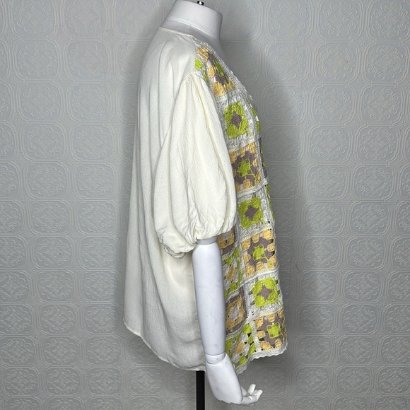 Hayden of Los Angeles | Crochet Quilted V Neck Puff Sleeve Top - Picture 4 of 11